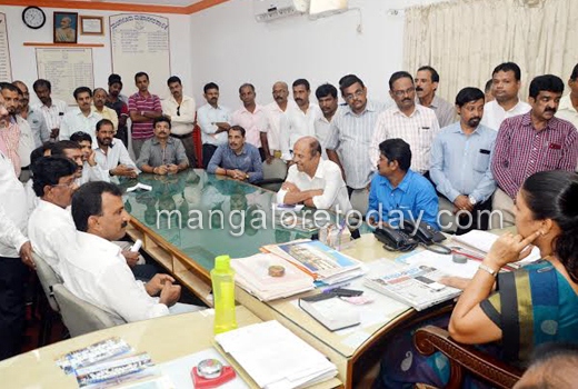 MLA Lobo urges MCC to use Premium F.A.R. Fund efficiently 1